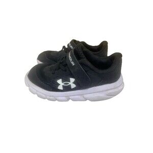 Under Armour Shoes Kids Size 7 K Black And White